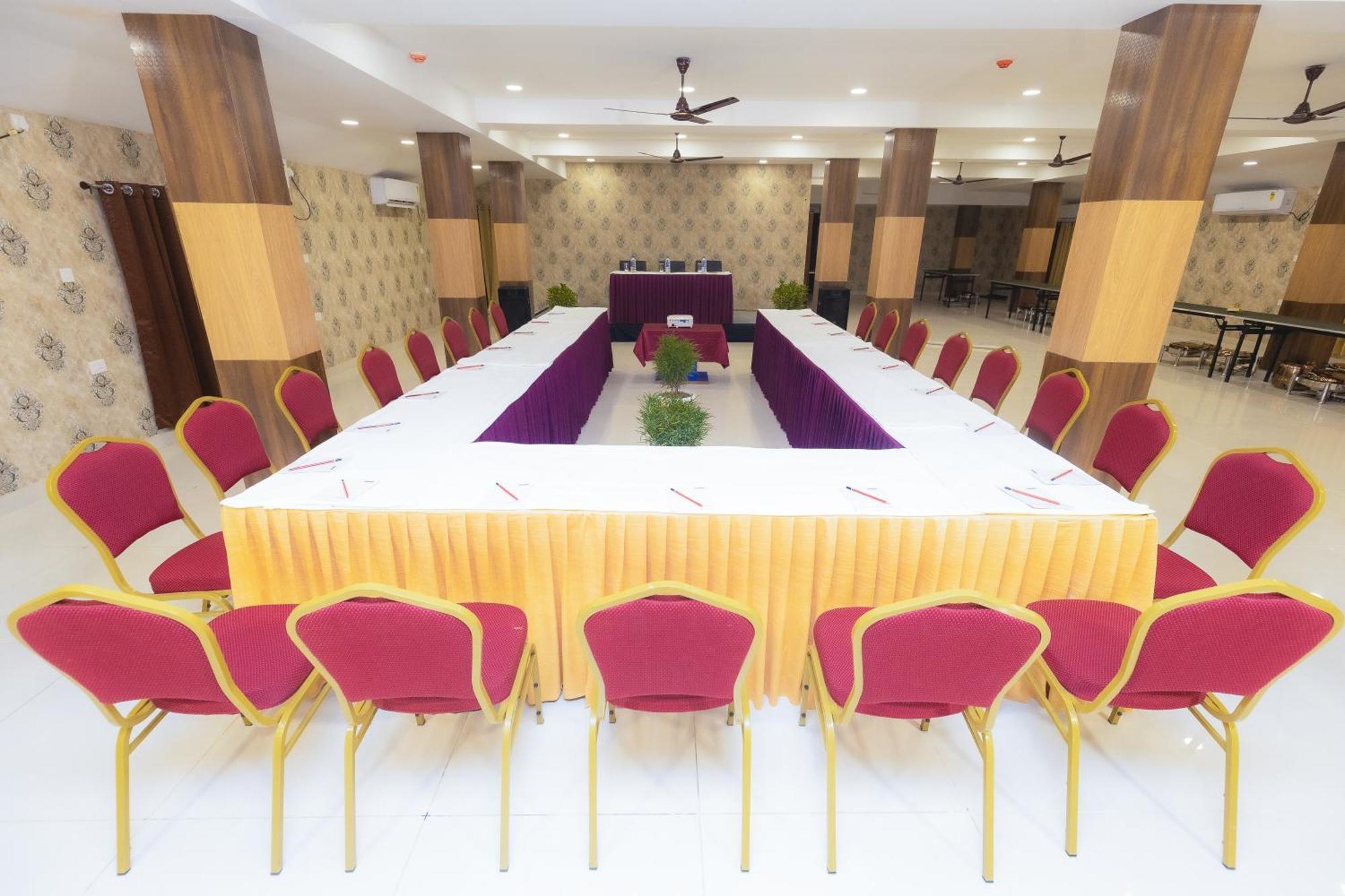 Rosewood Luxury Hotel Bhuvanesvar Kültér fotó