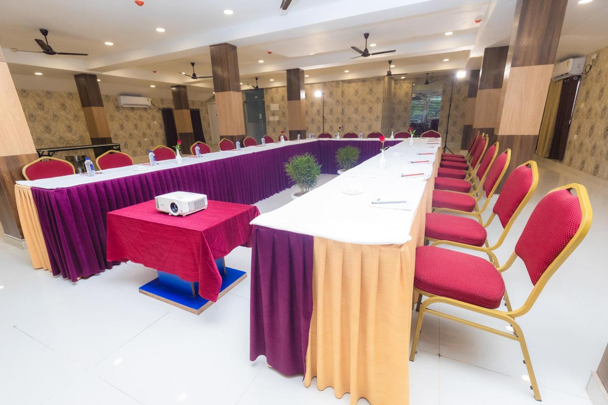 Rosewood Luxury Hotel Bhuvanesvar Kültér fotó